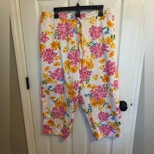 Bobbie Brooks Capri Pants
